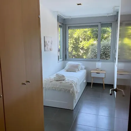 Standing Barcelona Forum * 圣阿德里安-德贝索斯